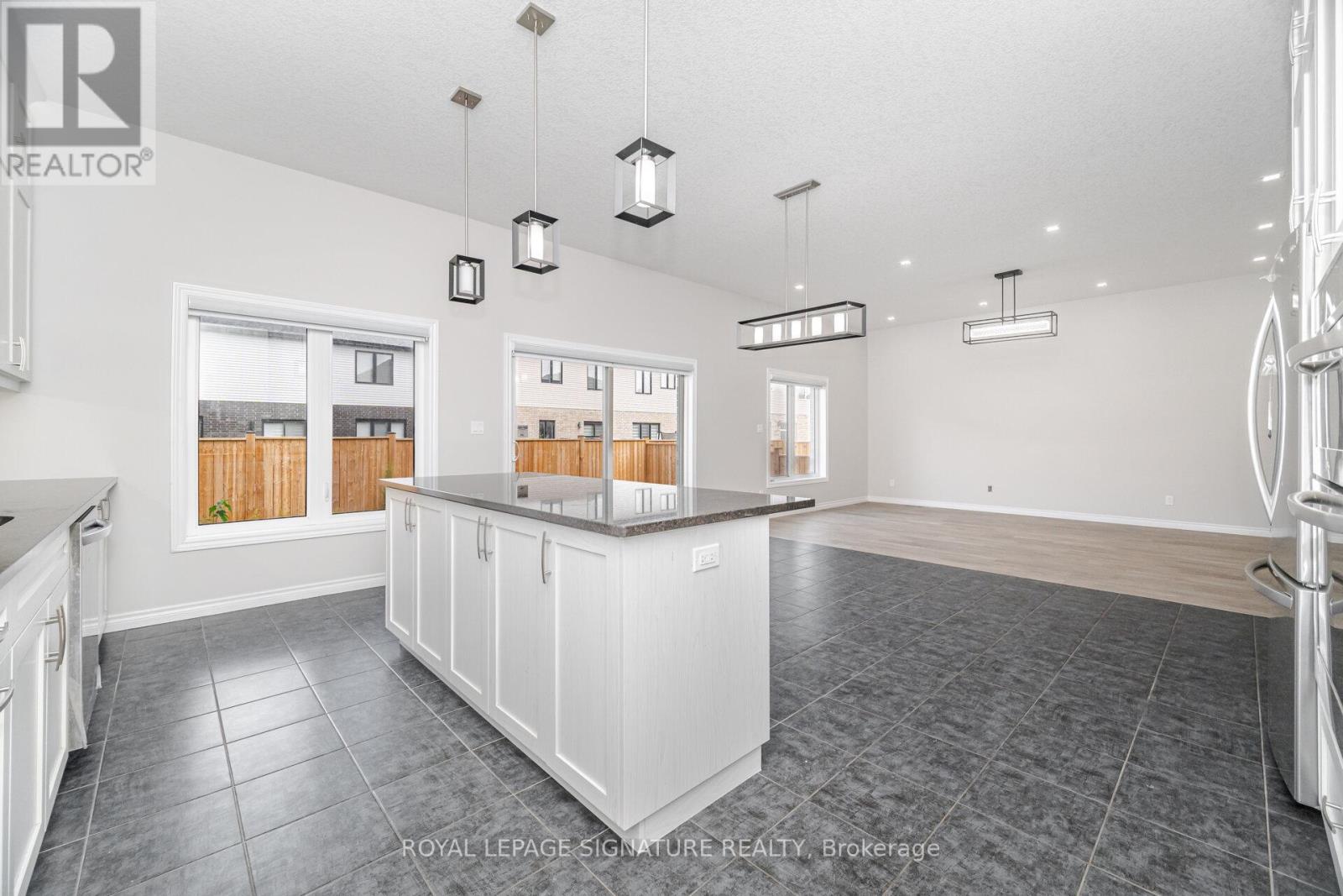 Photo 42 of 101 Sass Crescent, Brant ON