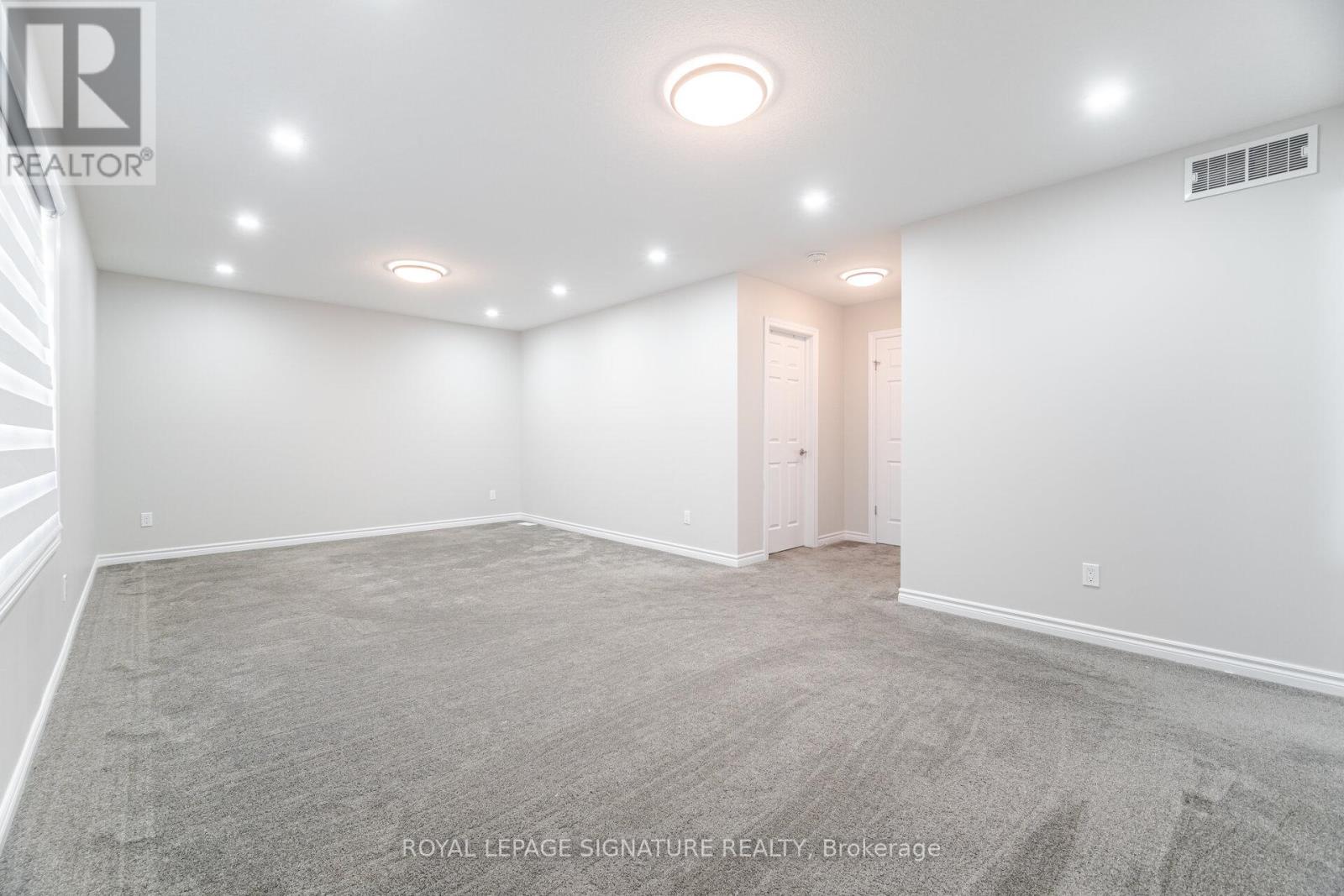 Photo 44 of 101 Sass Crescent, Brant ON