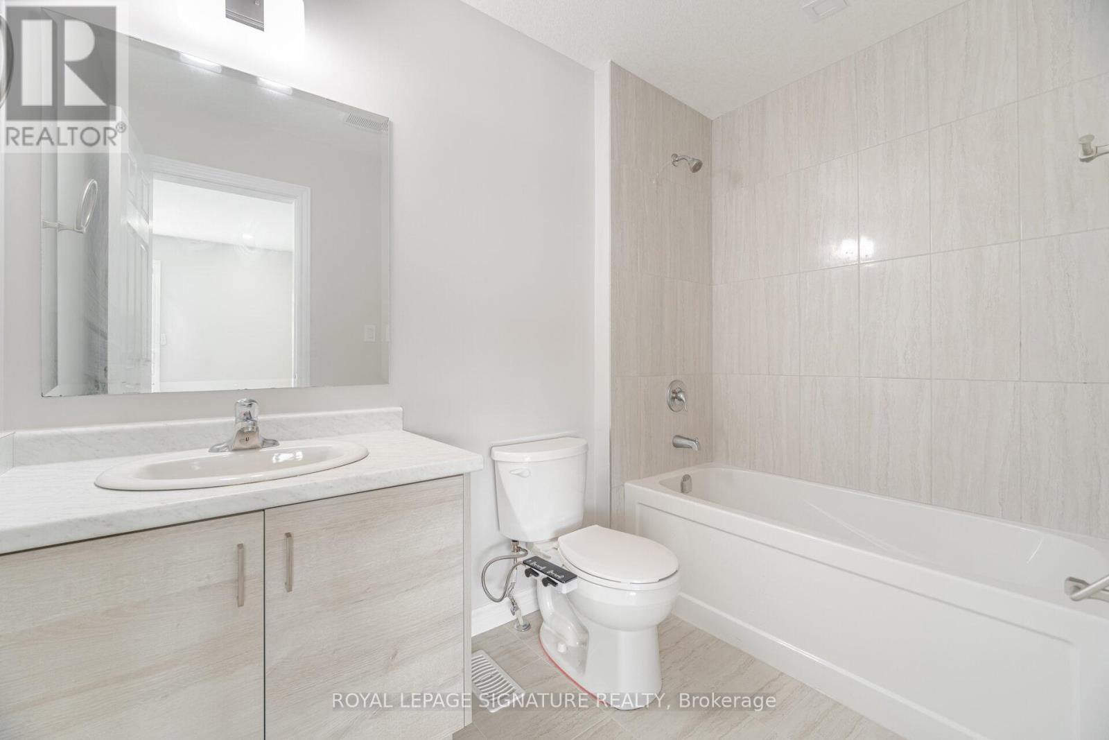 Photo 41 of 101 Sass Crescent, Brant ON