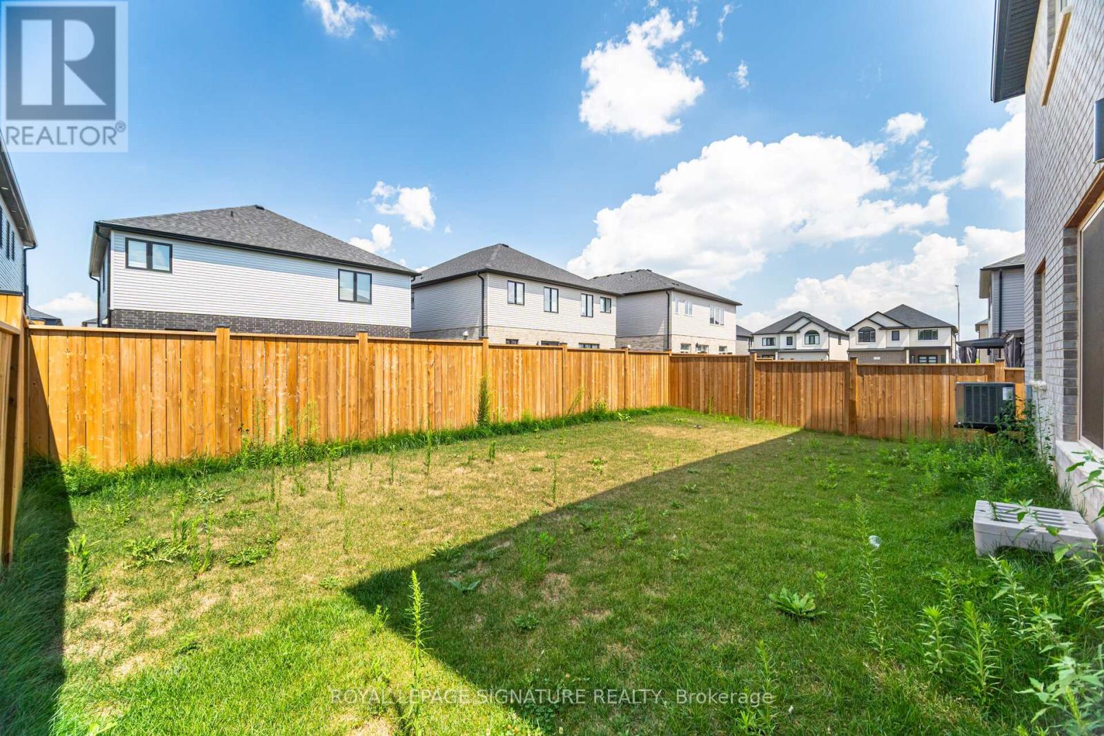 Photo 27 of 101 Sass Crescent, Brant ON