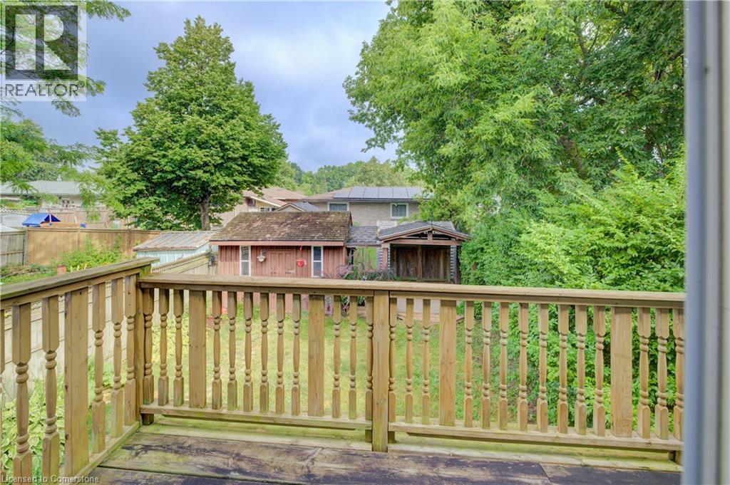 Photo 22 of 118 Dalegrove Drive, Kitchener ON