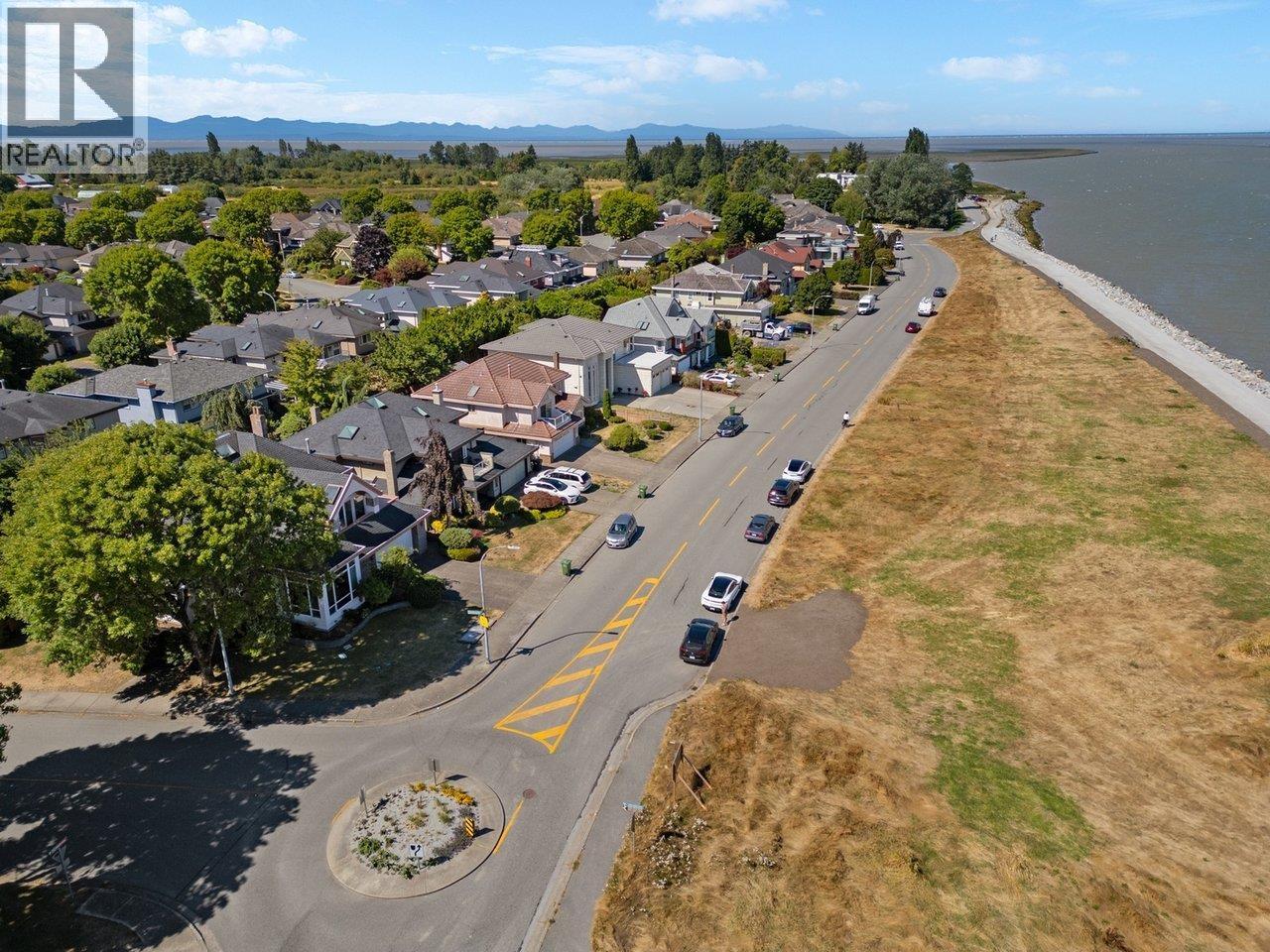 Photo 12 of 3340 River Road, Richmond BC