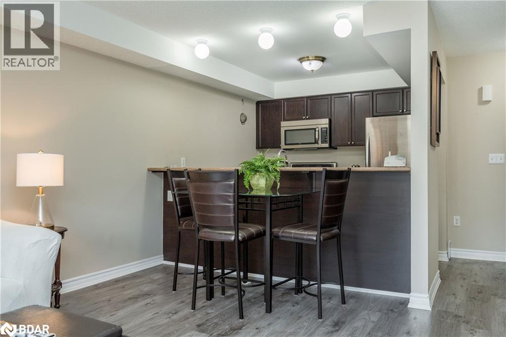 Photo 8 of 39 Coulter Street Unit 18, Barrie ON