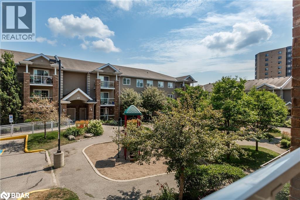 Photo 20 of 39 Coulter Street Unit 18, Barrie ON