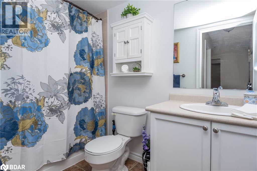 Photo 4 of 39 Coulter Street Unit 18, Barrie ON