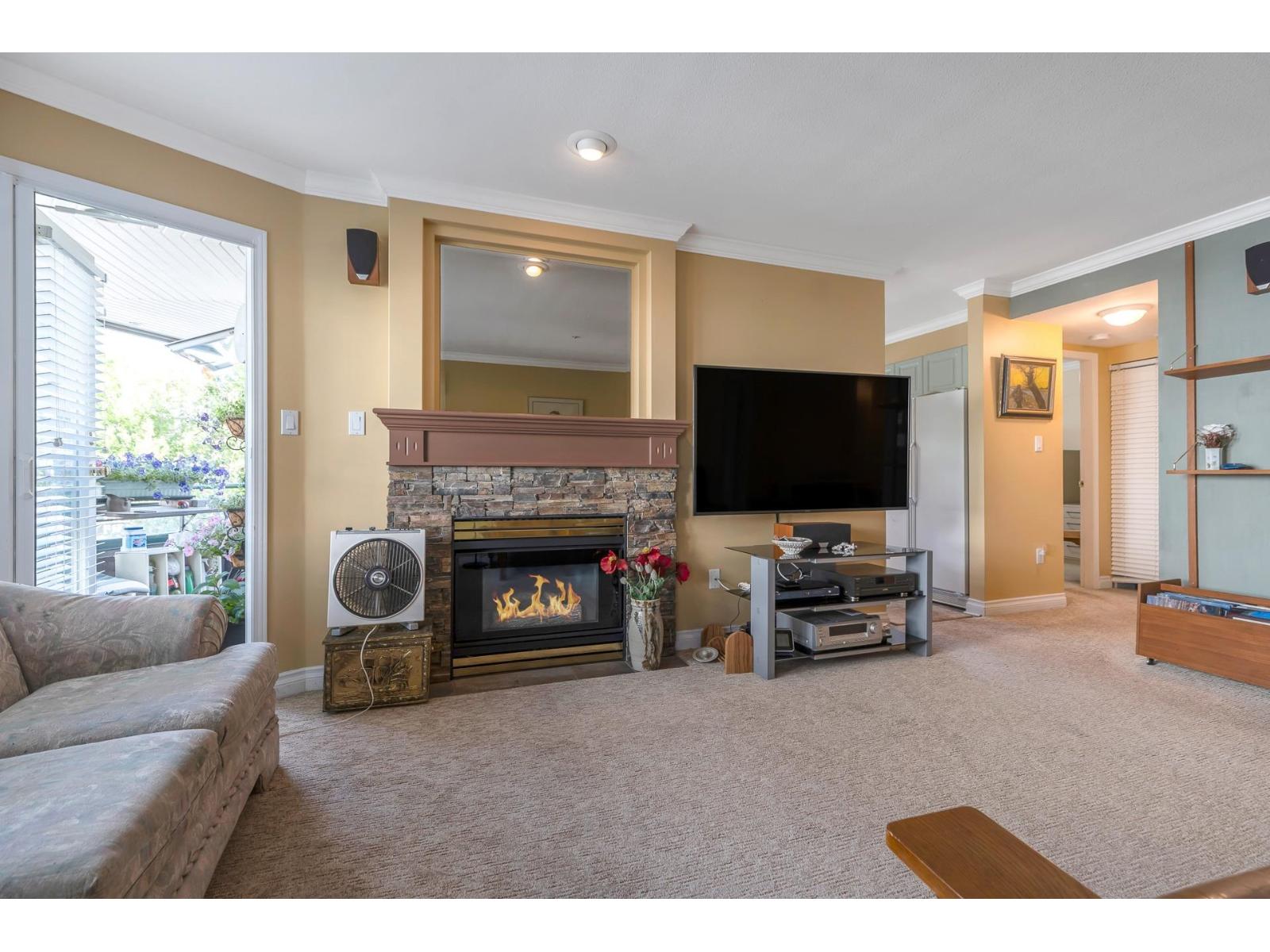 Photo 6 of 409 1575 Best Street, White Rock BC