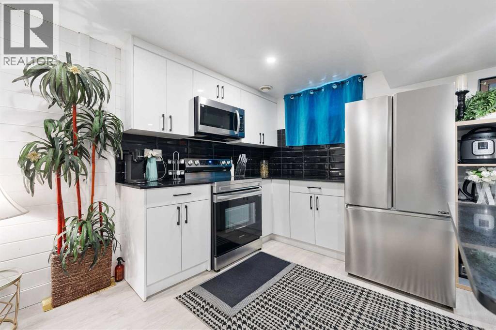 Single Family House Bungalow for Sale in  Beaconsfield Way NW Beddington Heights Calgary 