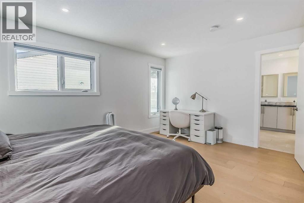 Single Family House Bungalow for Sale in  Beaconsfield Way NW Beddington Heights Calgary 