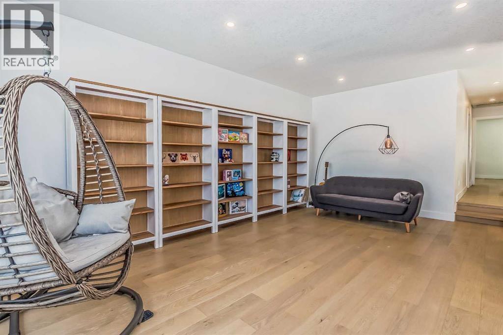 Single Family House Bungalow for Sale in  Beaconsfield Way NW Beddington Heights Calgary 
