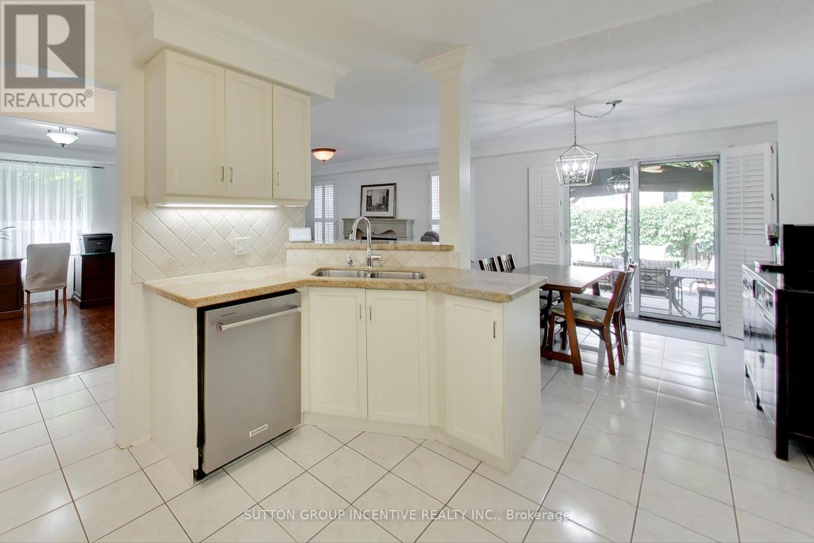 Photo 19 of 11 Safari Court, Brampton ON