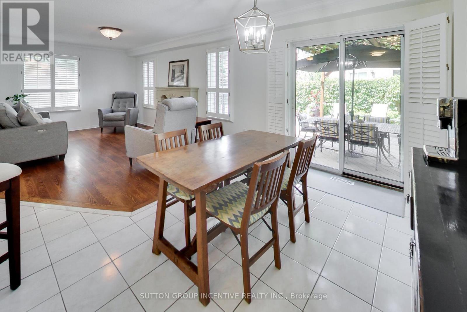 Photo 20 of 11 Safari Court, Brampton ON