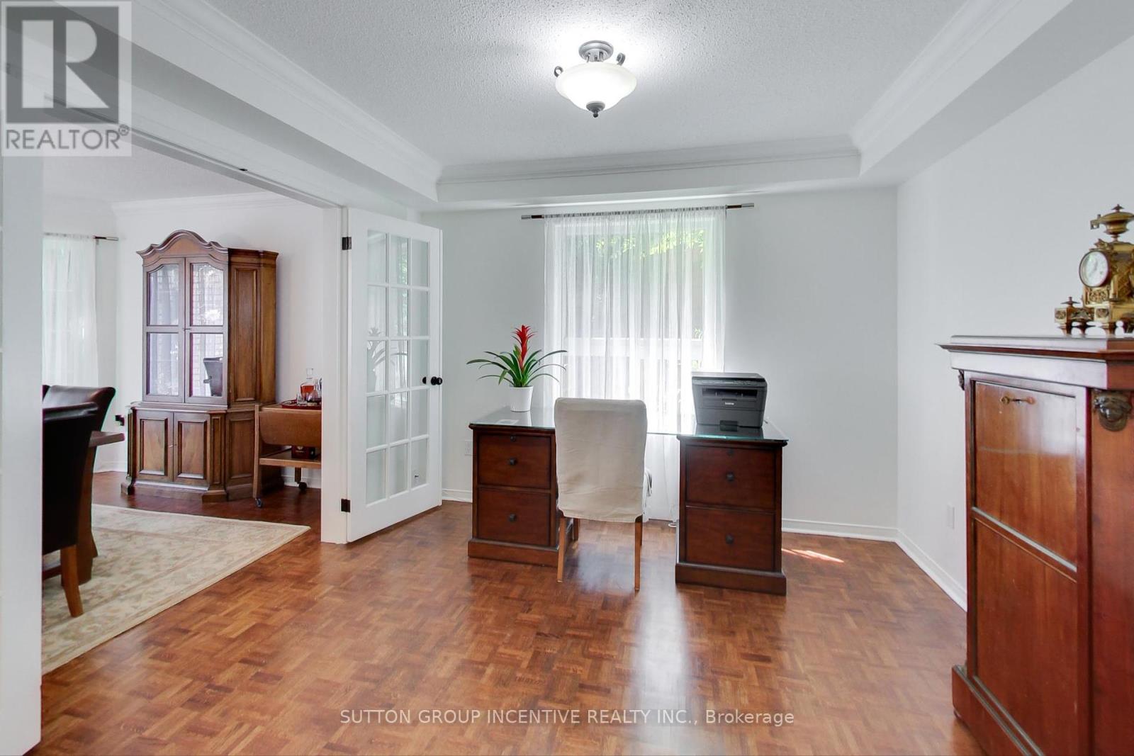 Photo 23 of 11 Safari Court, Brampton ON