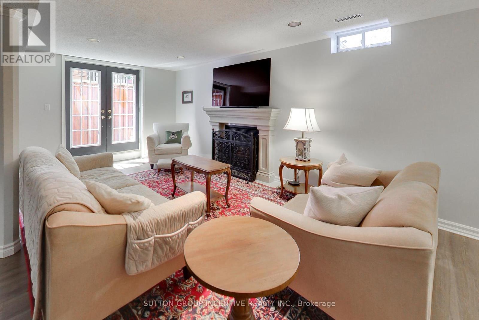 Photo 41 of 11 Safari Court, Brampton ON