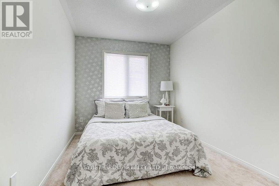 Photo 2 of 86 Checkerberry Crescent, Brampton ON