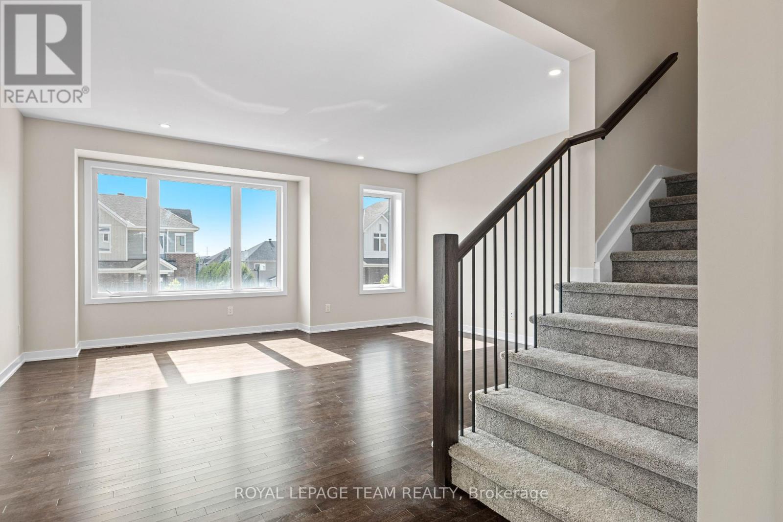 Photo 39 of 330 Falsetto Street, Ottawa ON