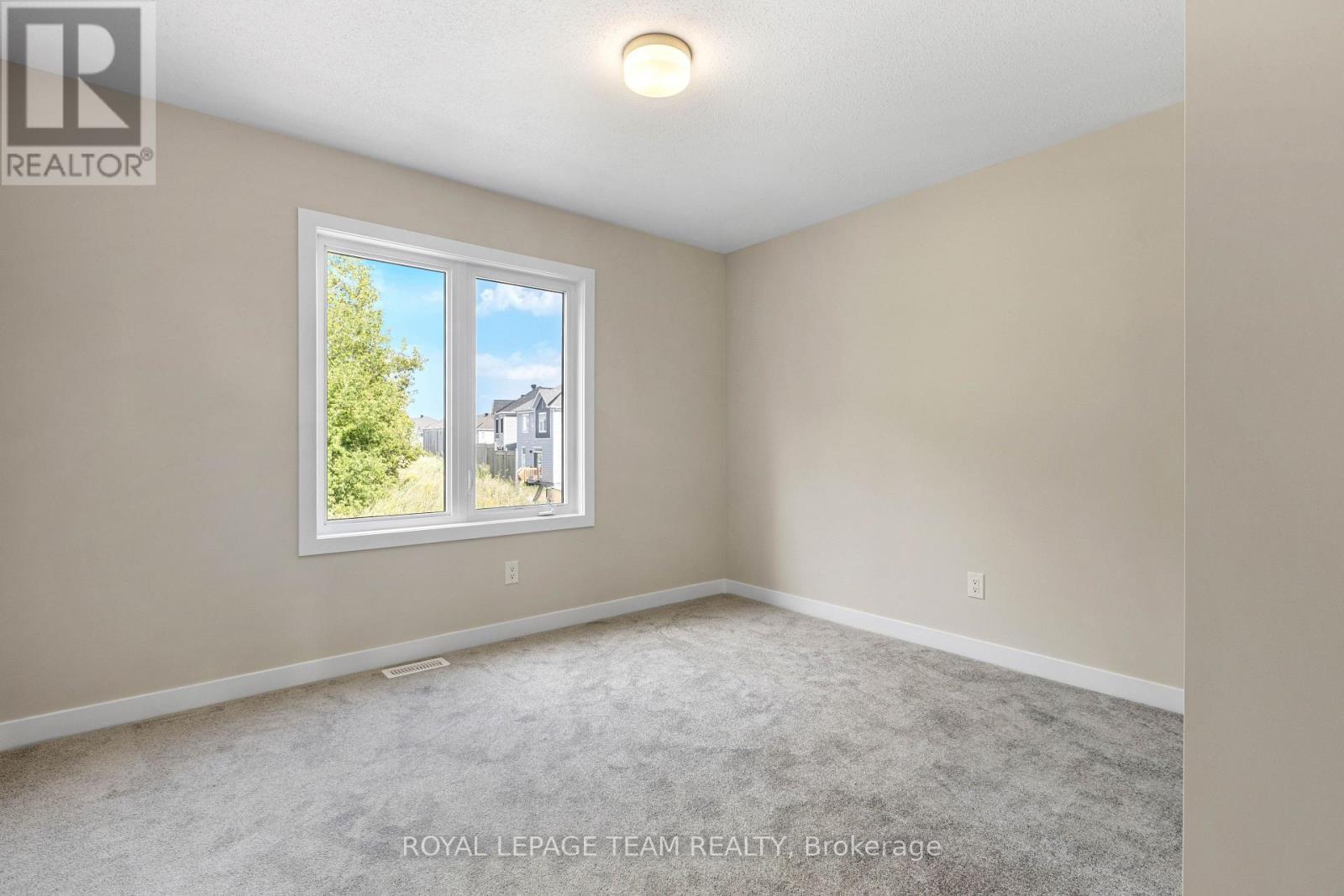 Photo 20 of 330 Falsetto Street, Ottawa ON
