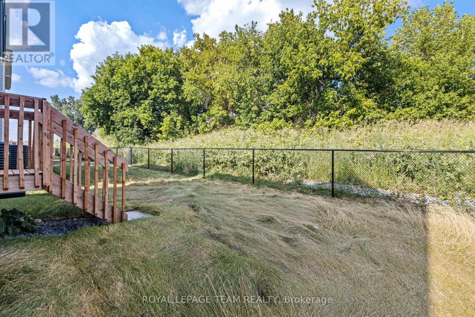 Photo 19 of 330 Falsetto Street, Ottawa ON