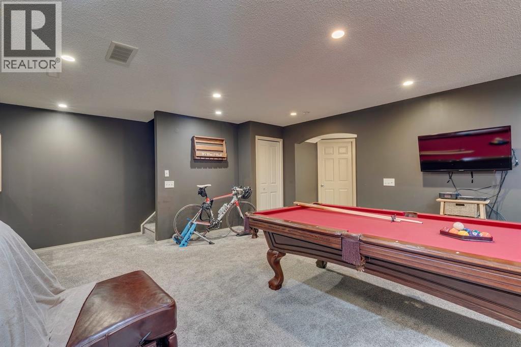 Single Family House for Sale in  Elgin View SE McKenzie Towne Calgary 