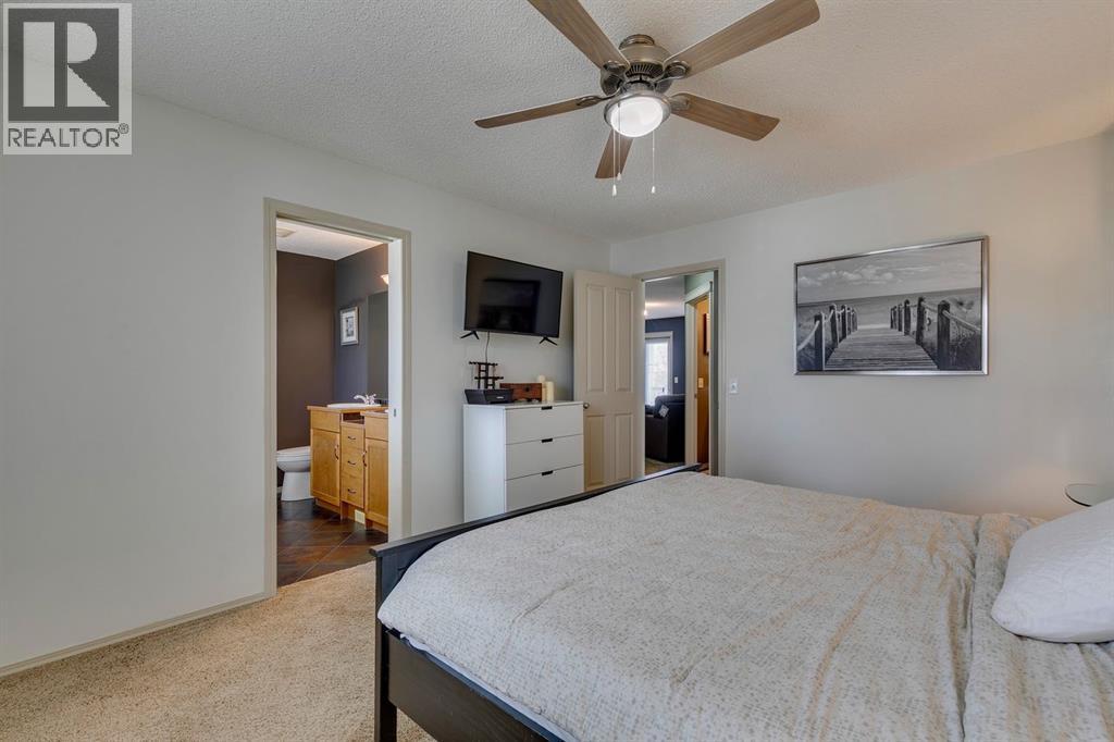 Single Family House for Sale in  Elgin View SE McKenzie Towne Calgary 