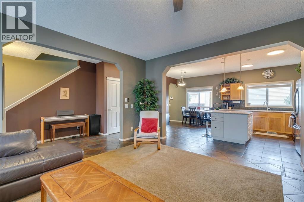 Single Family House for Sale in  Elgin View SE McKenzie Towne Calgary 