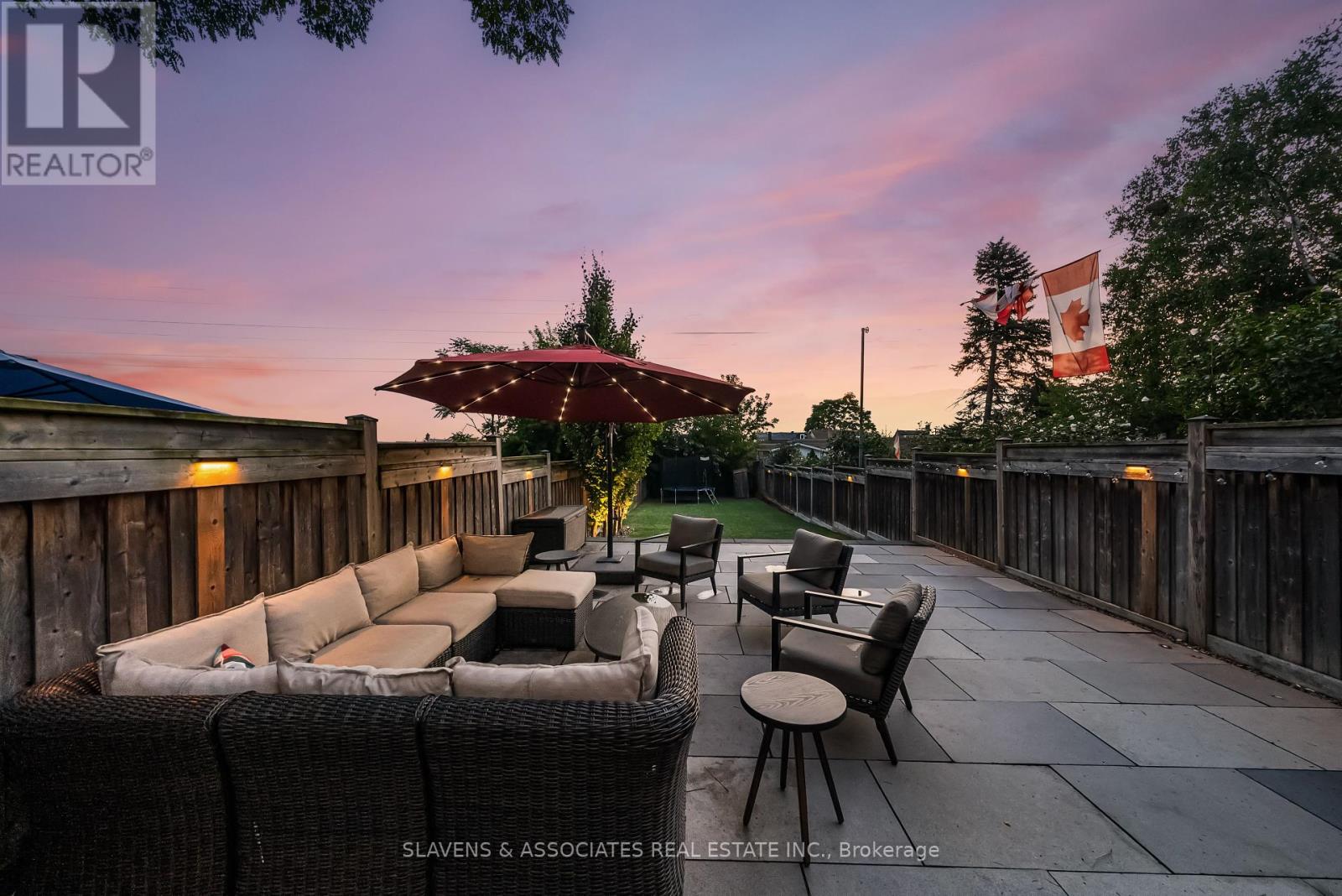 Photo 44 of 102 Gilbert Avenue, Toronto ON