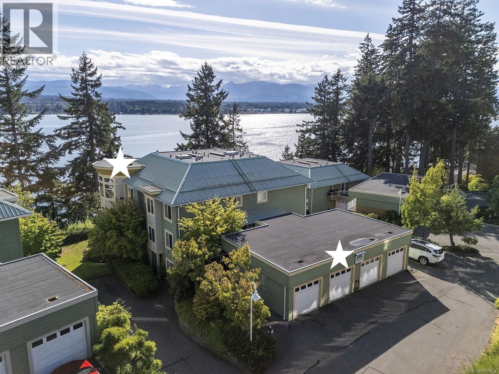 206 2275 Comox Ave, Comox