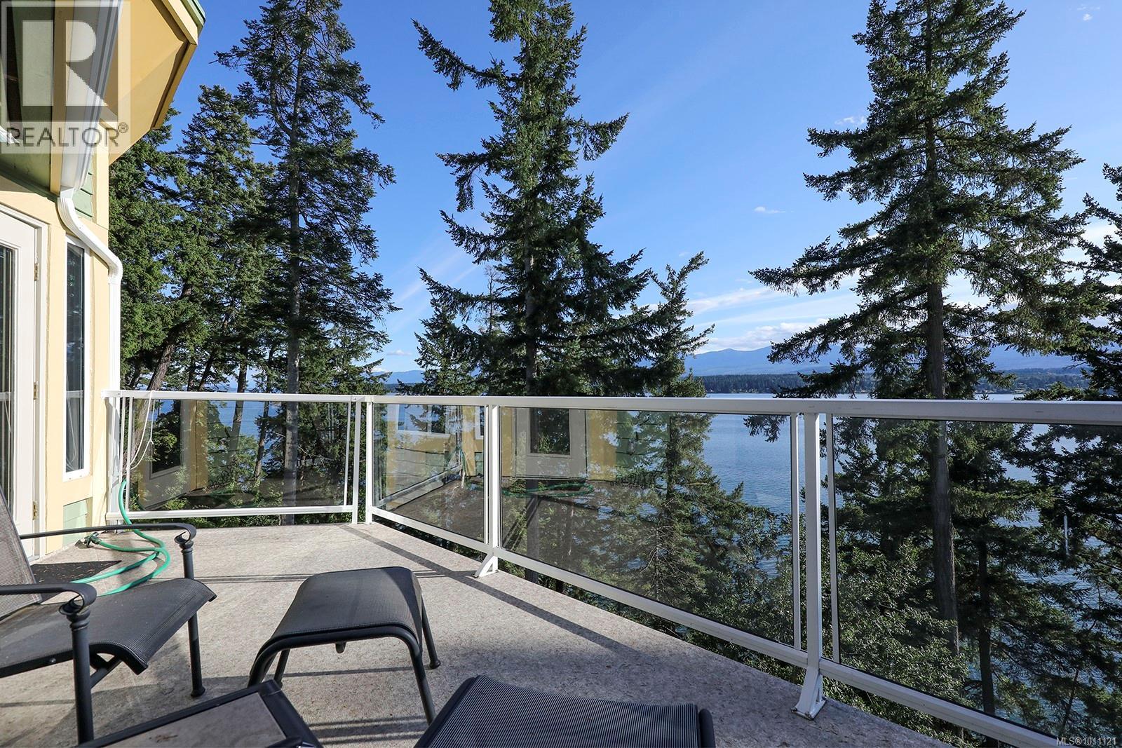 206 2275 Comox Ave, Comox