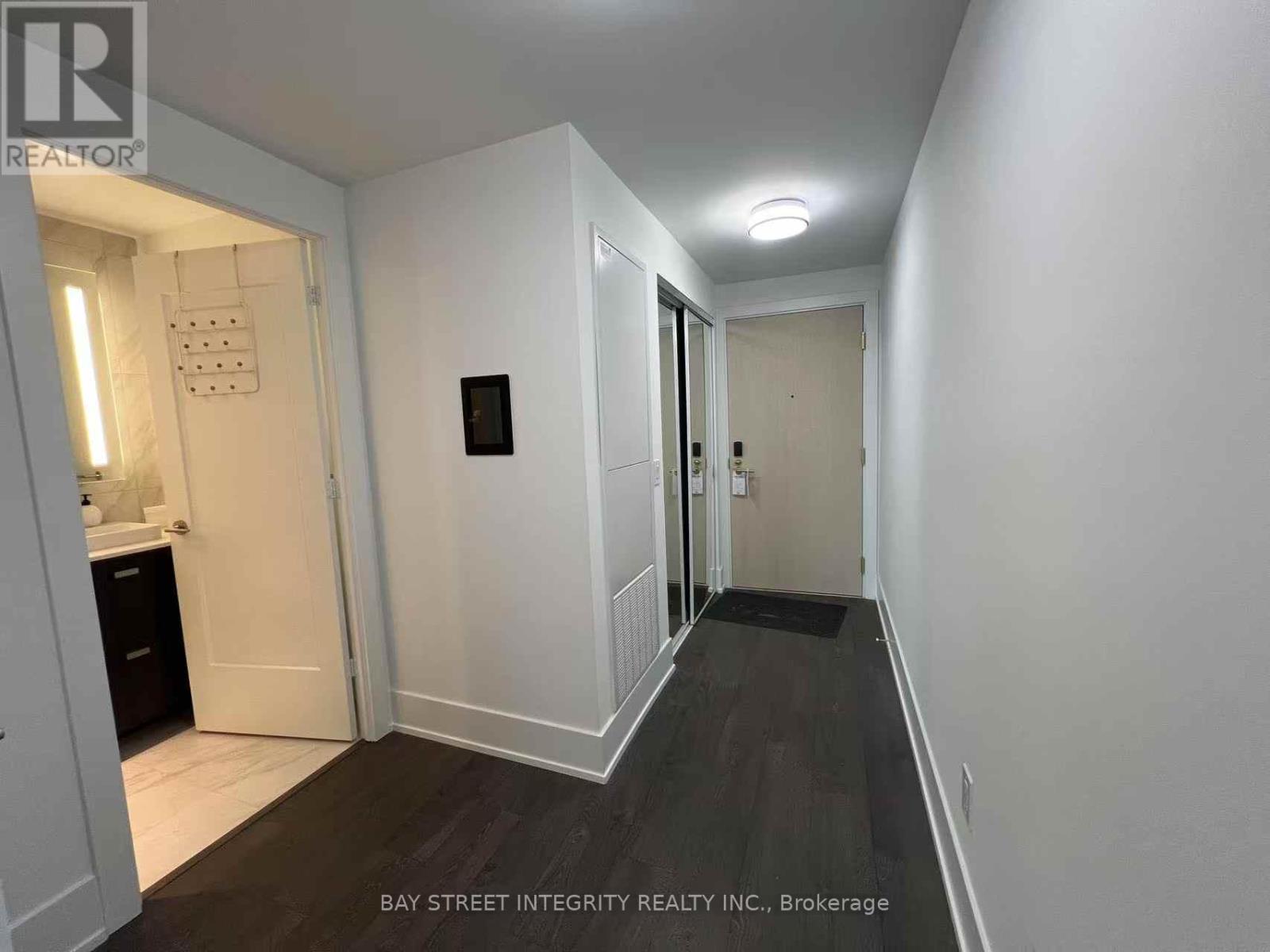 Photo 8 of 1604 480 Front Street W, Toronto ON