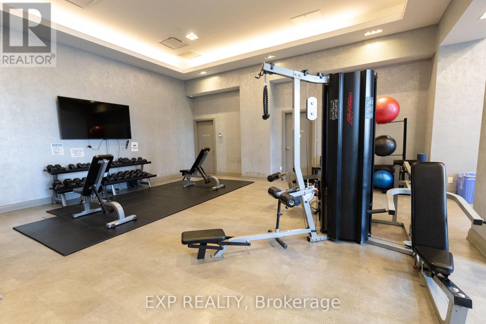 Photo 17 of 707 30 Meadowglen Place, Toronto ON