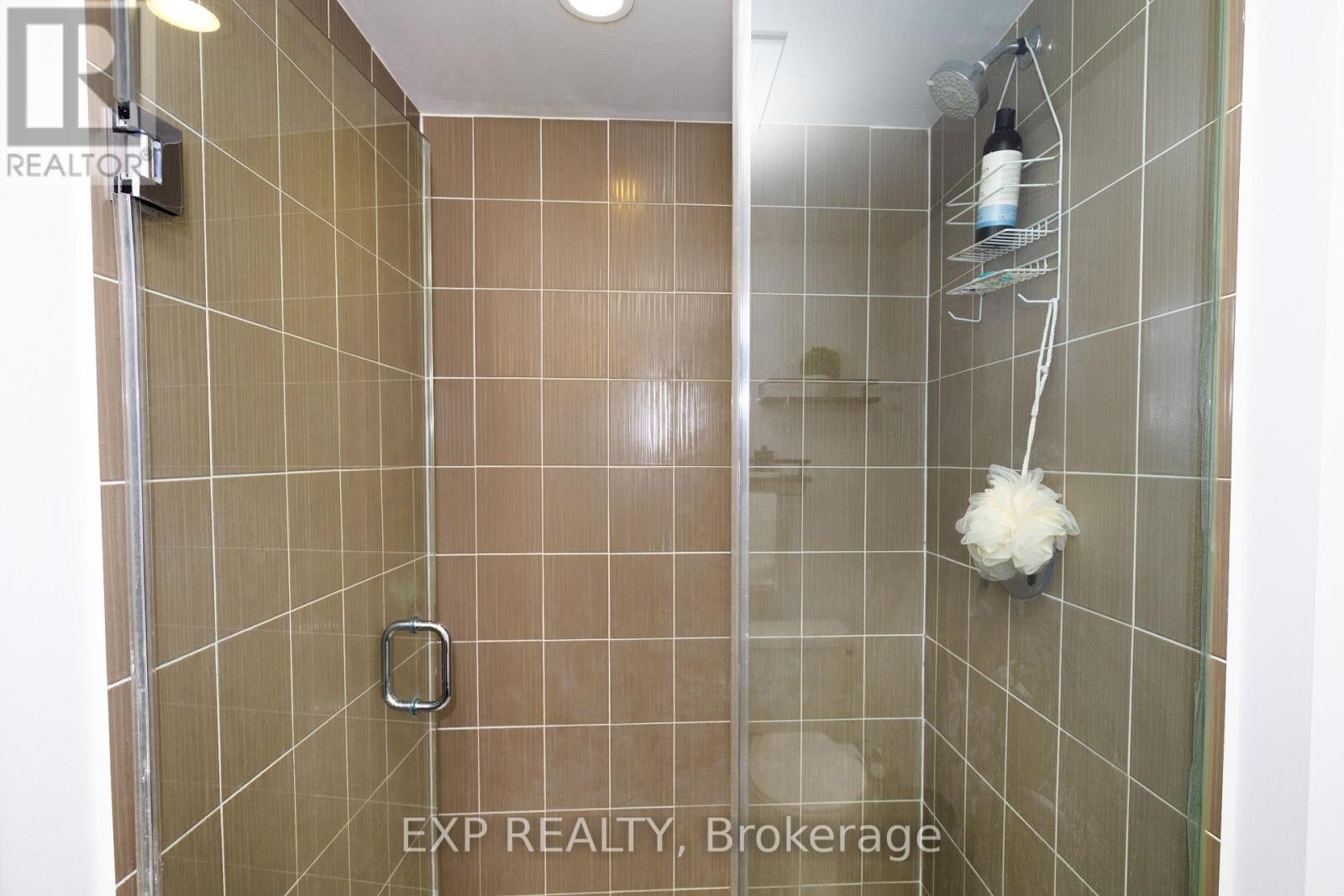 Photo 14 of 707 30 Meadowglen Place, Toronto ON