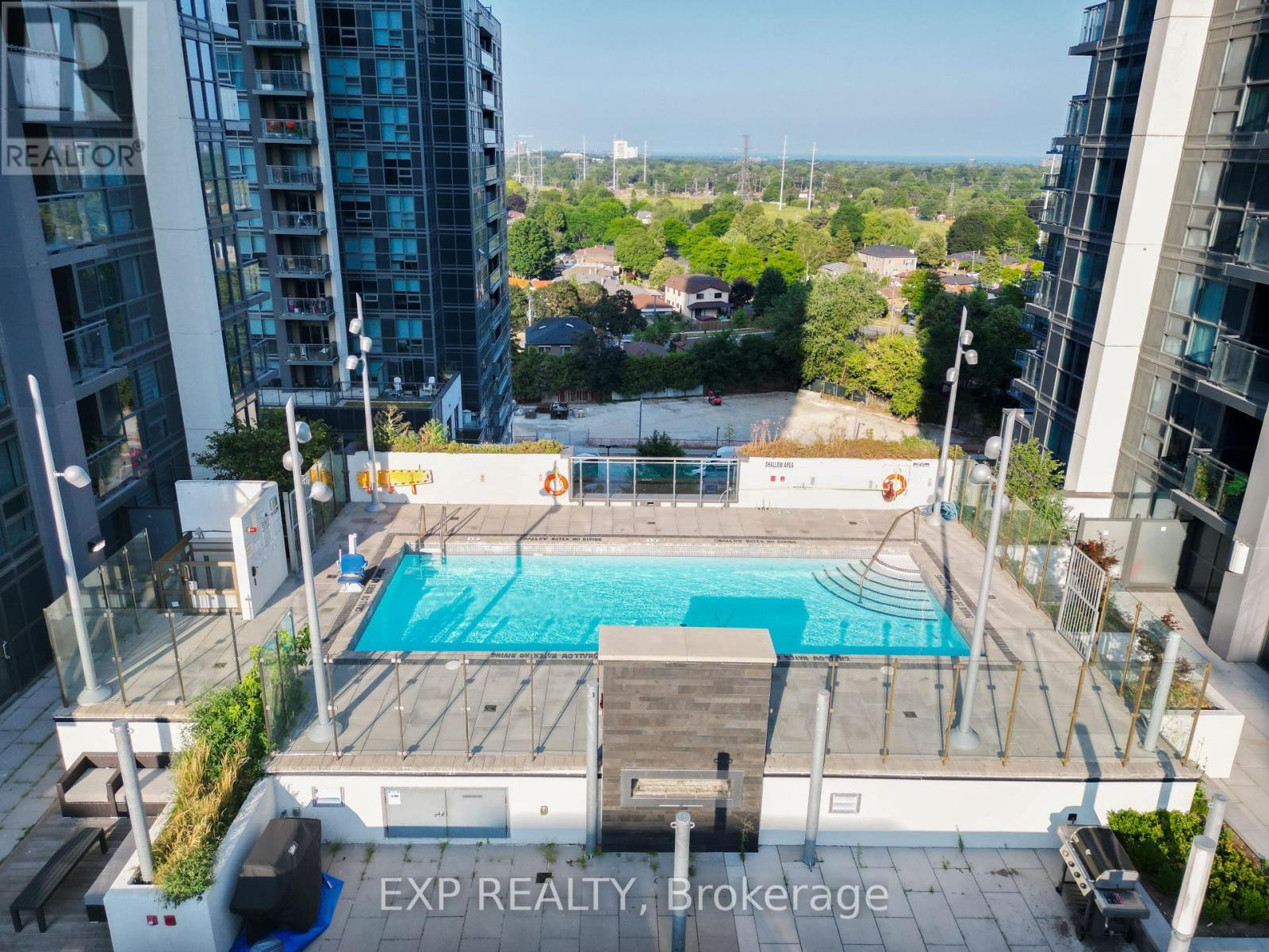 Photo 19 of 707 30 Meadowglen Place, Toronto ON