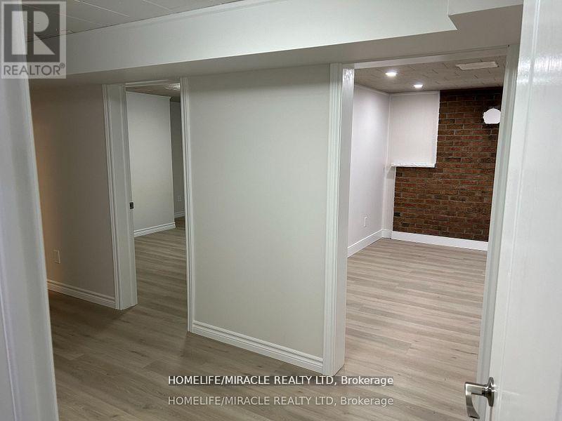 Photo 14 of 757 Phillip Murray Avenue, Oshawa ON