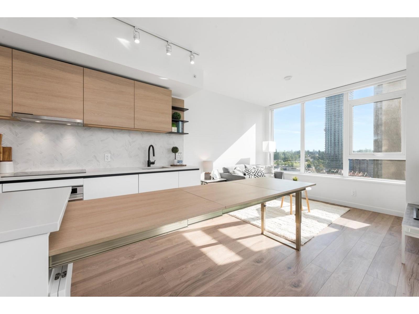 Photo 4 of 1108 10448 University Drive, Surrey BC
