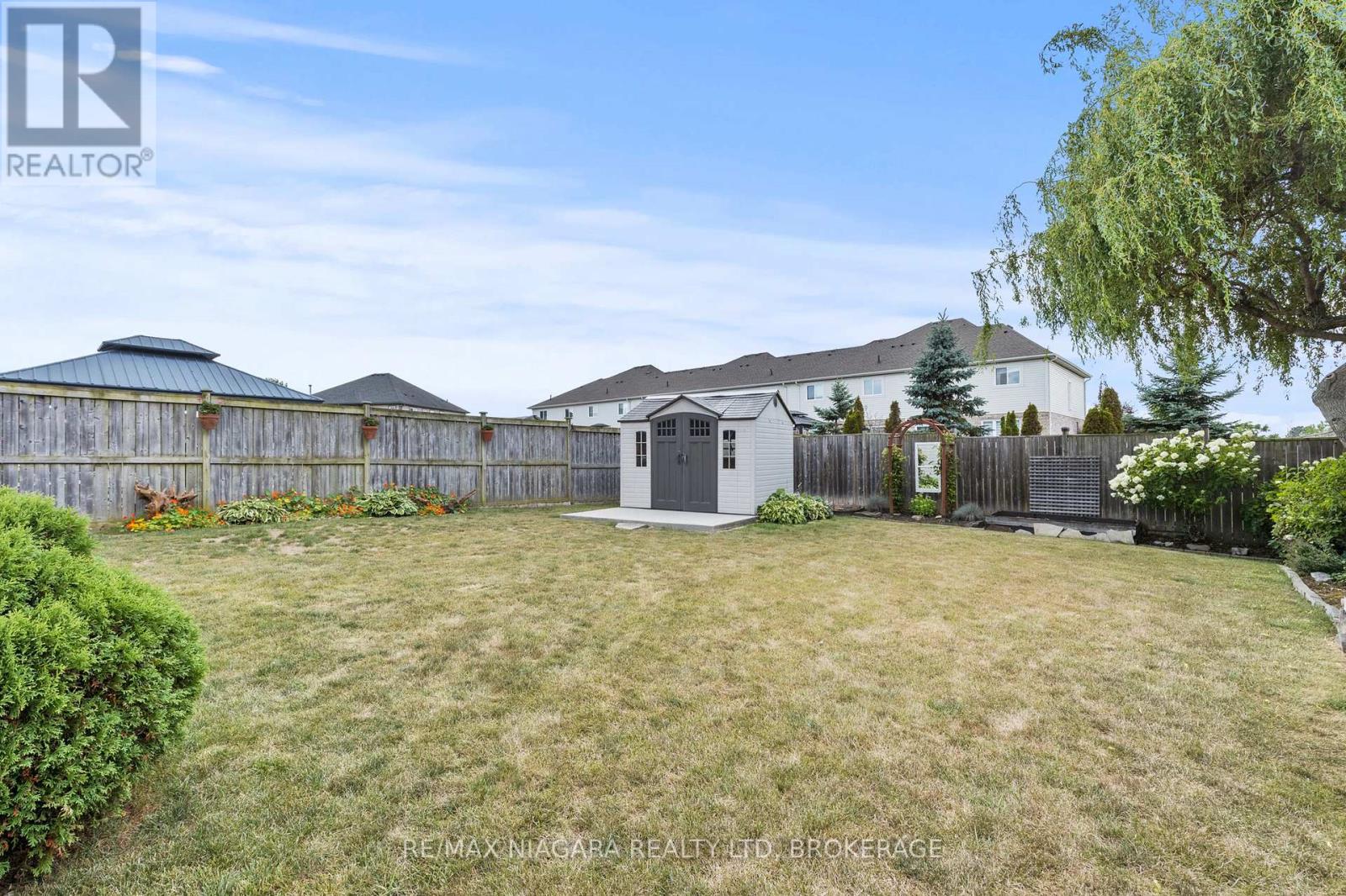 Photo 25 of 78 Falcon Drive, Welland ON