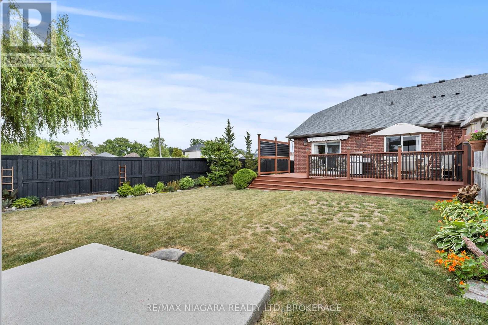 Photo 28 of 78 Falcon Drive, Welland ON