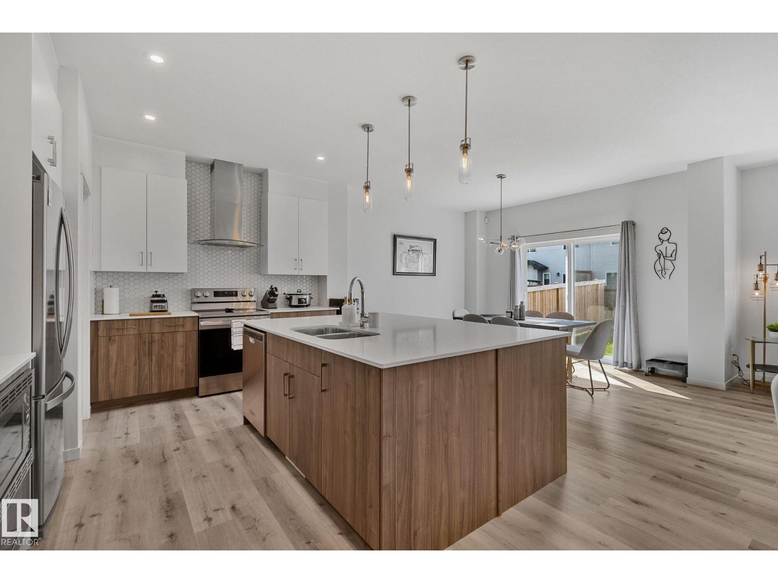 Photo 6 of 1940 Westerra Ln, Stony Plain AB