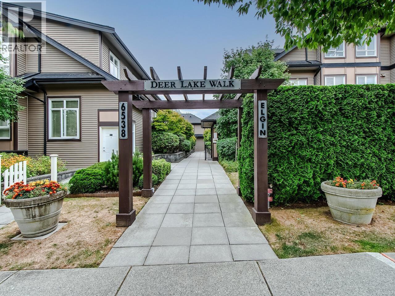 Photo 2 of 23 6538 Elgin Avenue, Burnaby BC