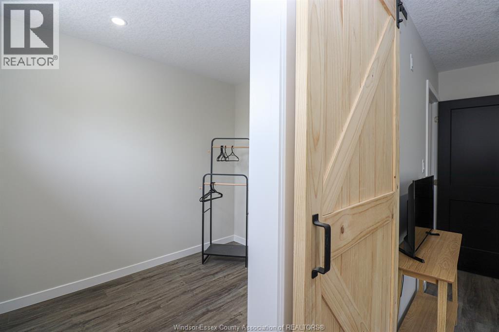 Photo 6 of 105 King Street, Chatham ON