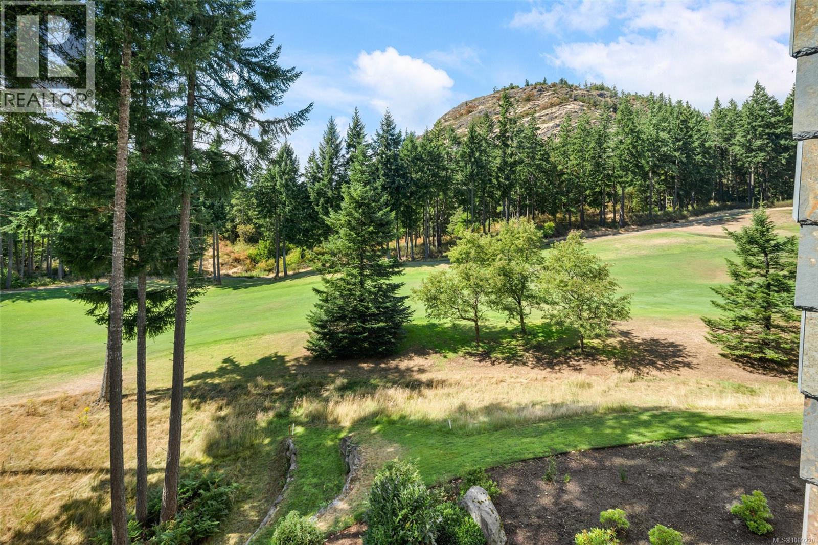 Photo 16 of 321 1400 Lynburne Pl, Langford BC