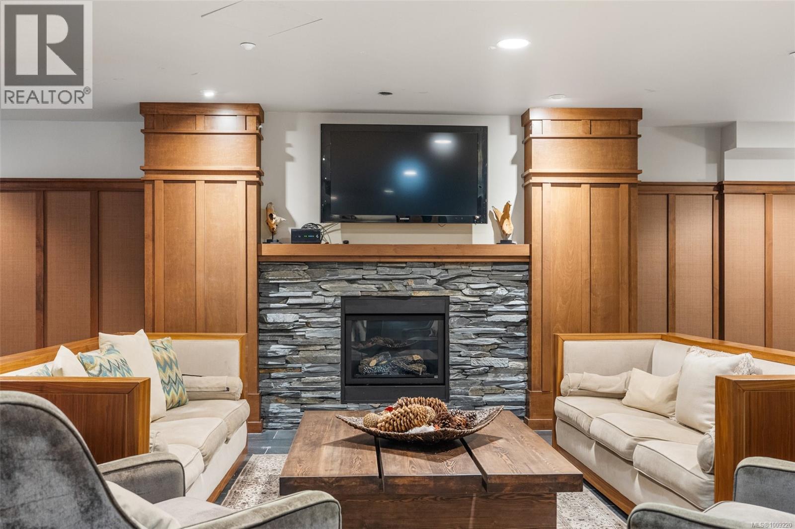 Photo 23 of 321 1400 Lynburne Pl, Langford BC