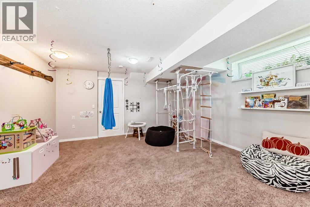 Single Family House for Sale in  Tuscany Valley Rise NW Tuscany Calgary 