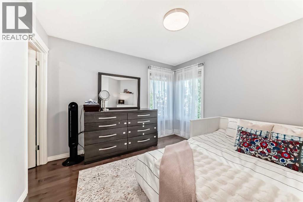 Single Family House for Sale in  Tuscany Valley Rise NW Tuscany Calgary 