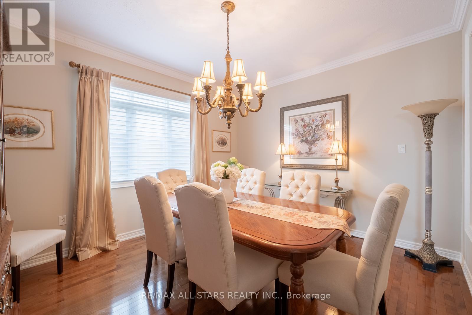 Photo 10 of 79 Gardiner Drive, Bradford West Gwillimbury ON