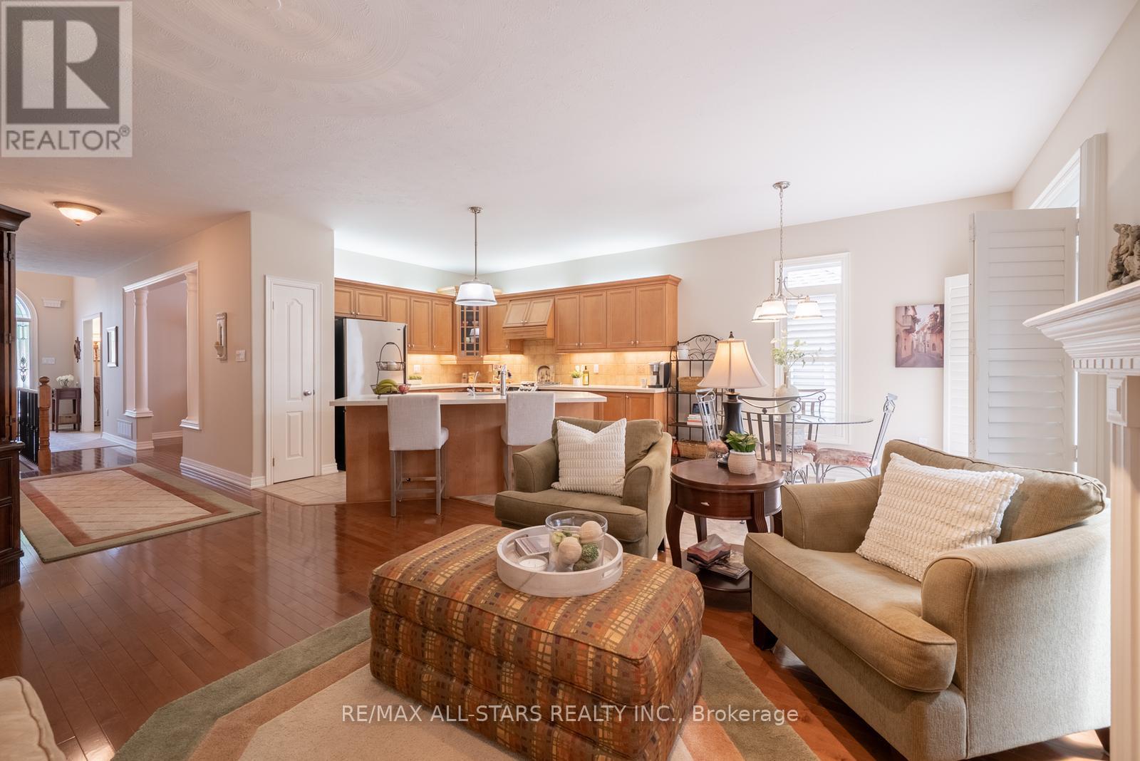 Photo 13 of 79 Gardiner Drive, Bradford West Gwillimbury ON