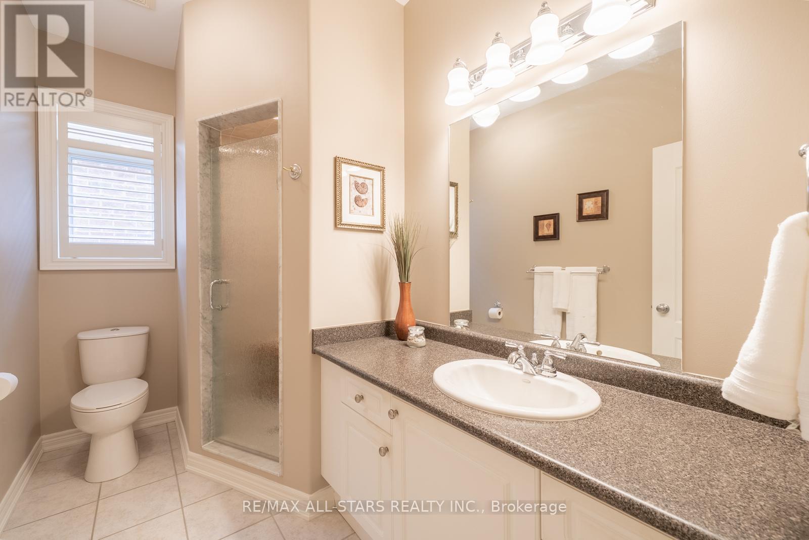 Photo 27 of 79 Gardiner Drive, Bradford West Gwillimbury ON