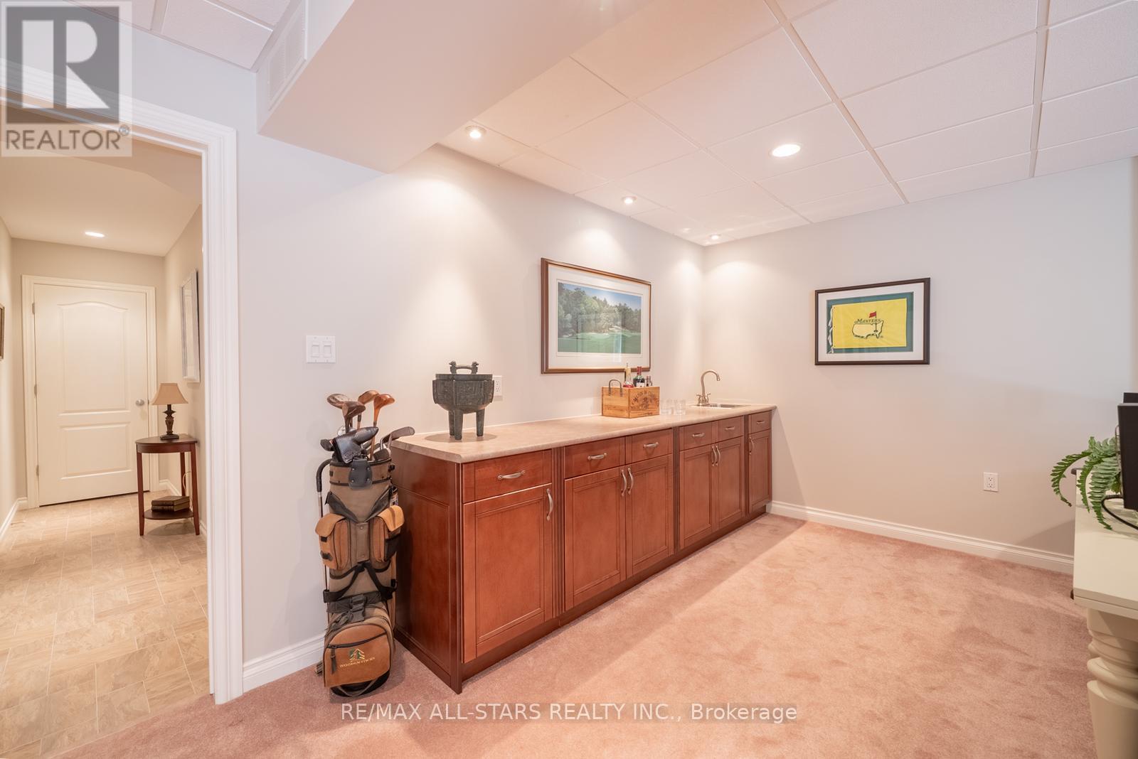 Photo 32 of 79 Gardiner Drive, Bradford West Gwillimbury ON