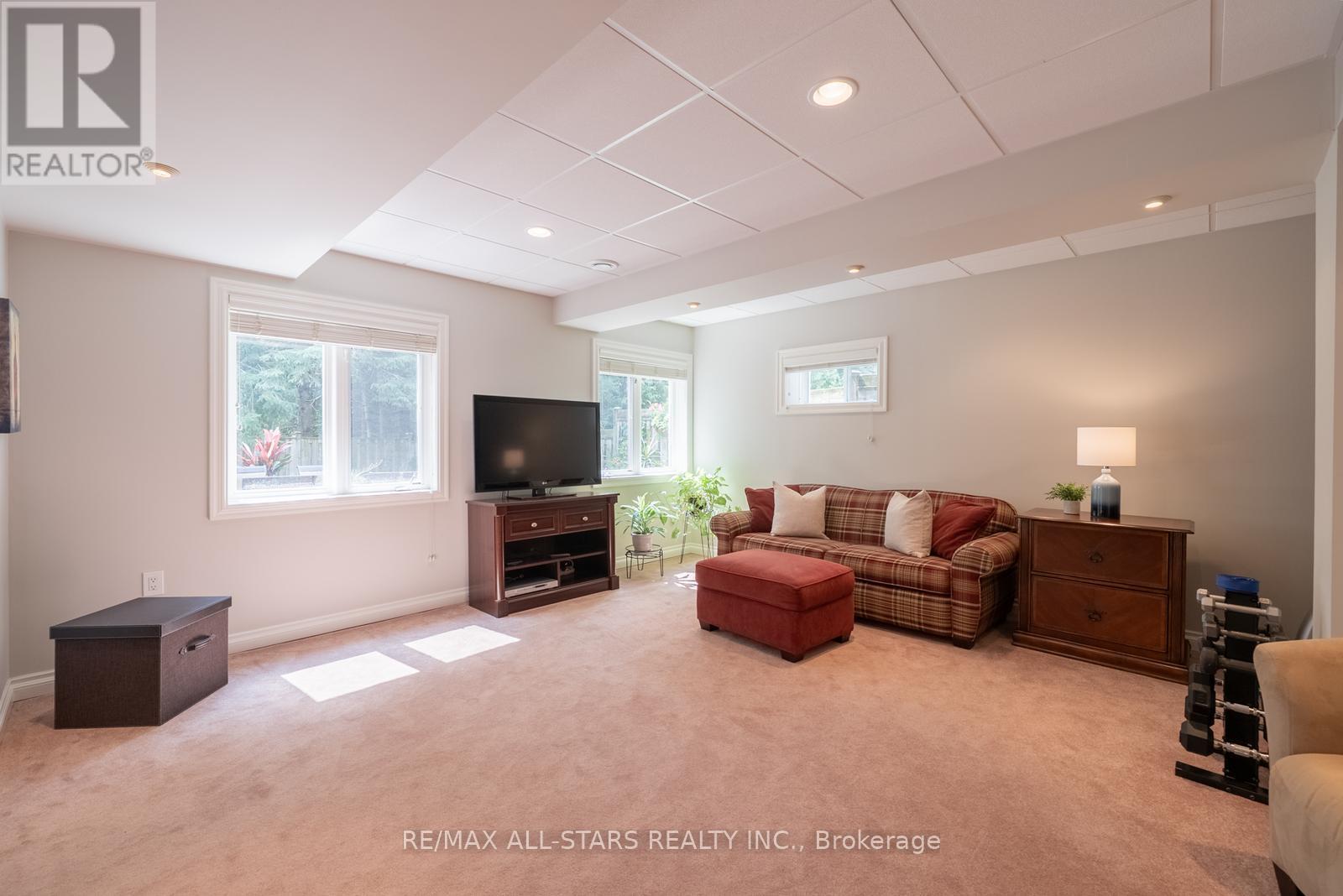Photo 34 of 79 Gardiner Drive, Bradford West Gwillimbury ON