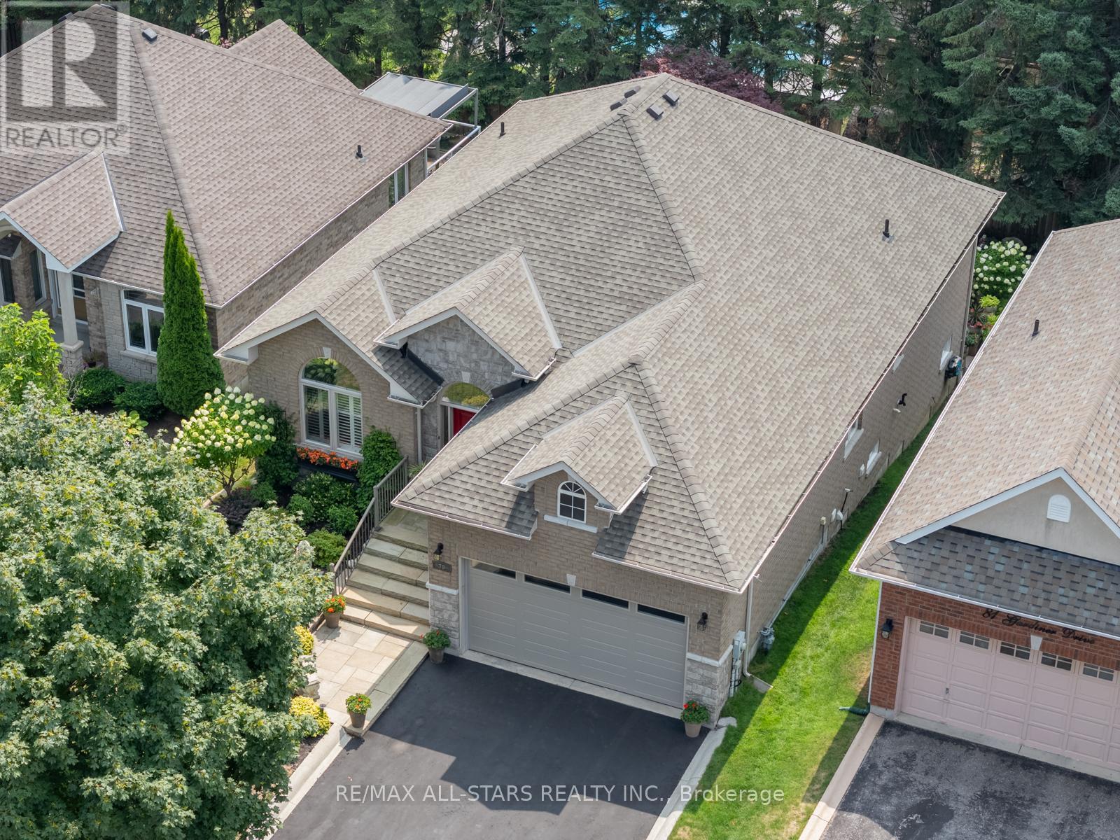 Photo 4 of 79 Gardiner Drive, Bradford West Gwillimbury ON