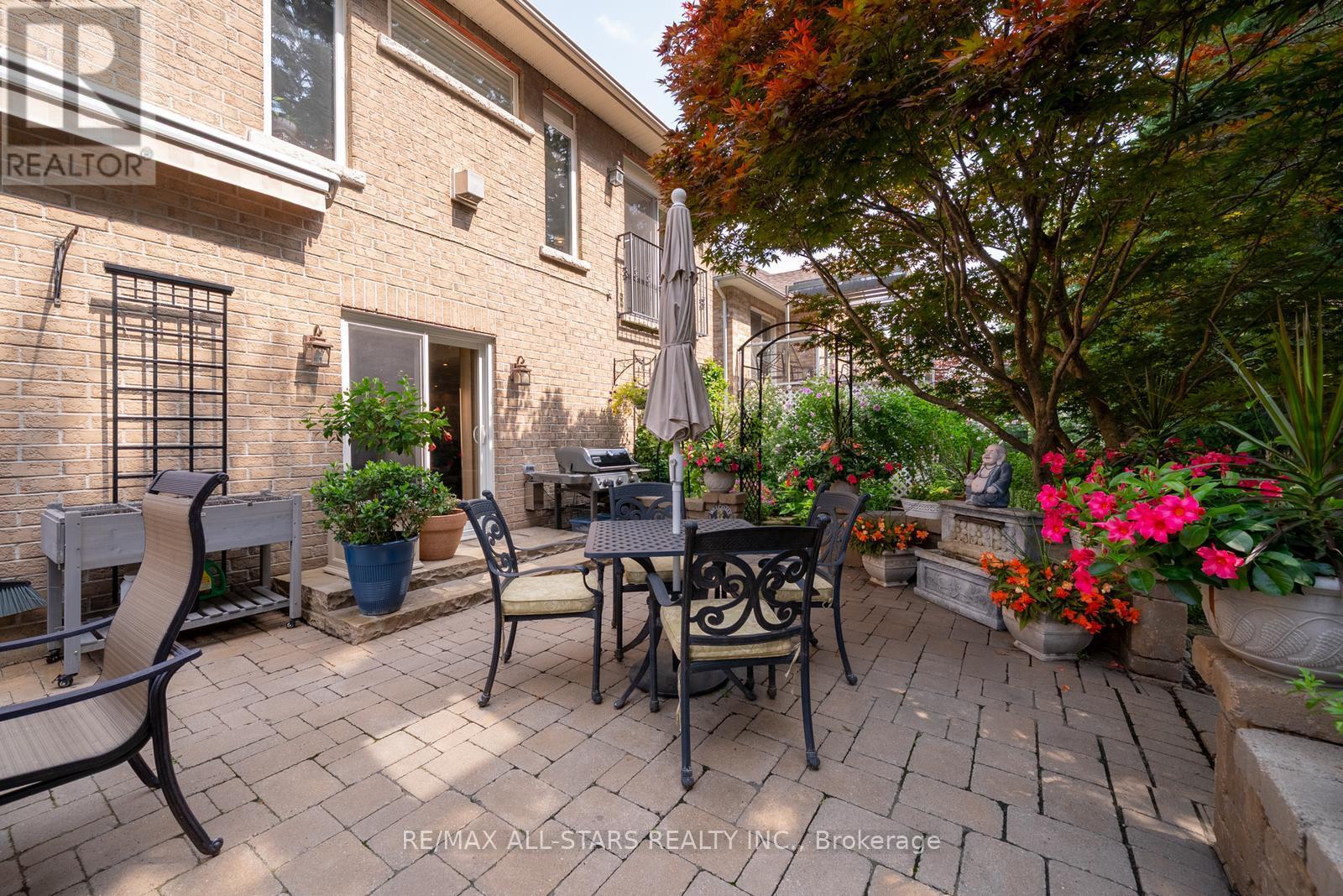 Photo 41 of 79 Gardiner Drive, Bradford West Gwillimbury ON