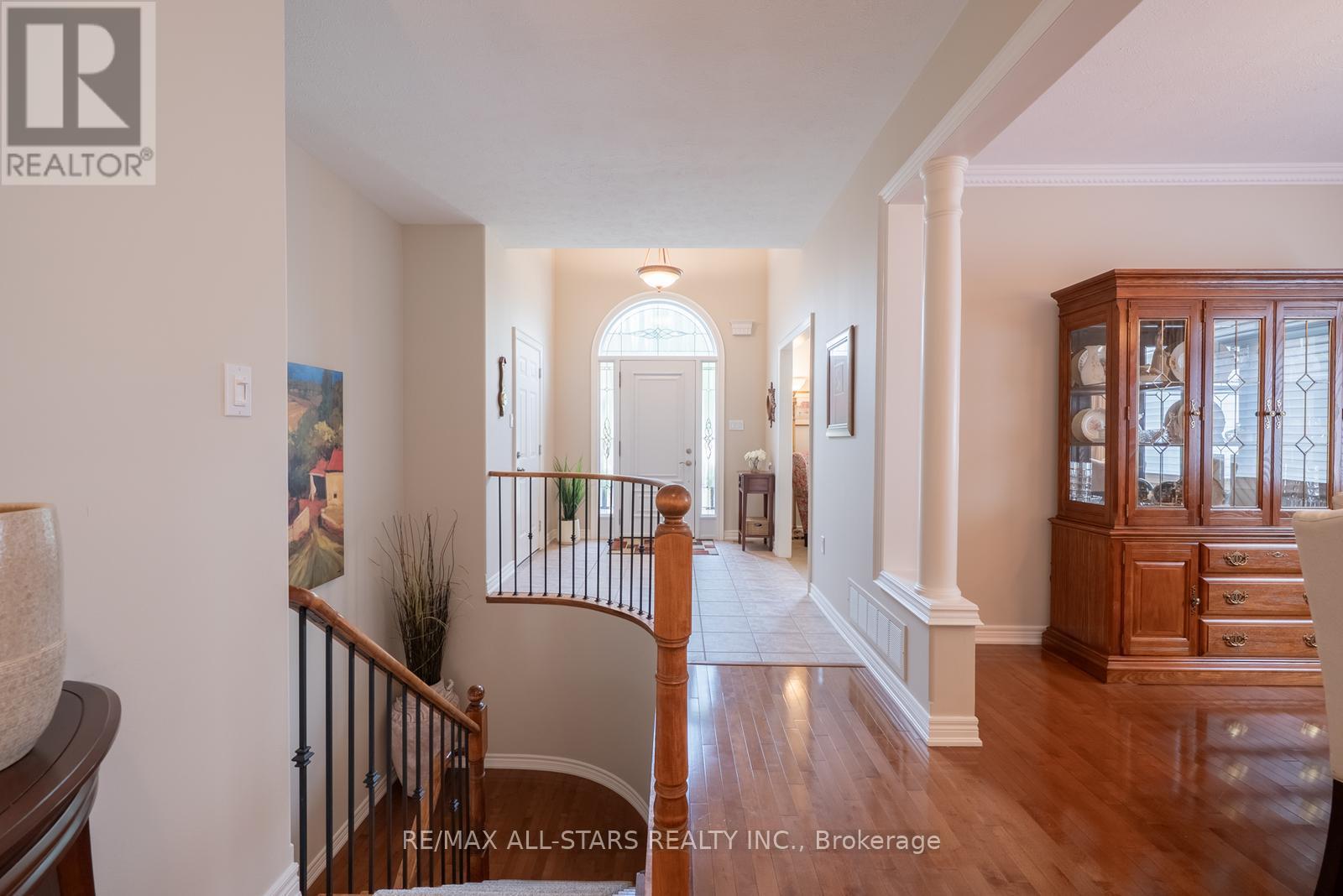 Photo 5 of 79 Gardiner Drive, Bradford West Gwillimbury ON